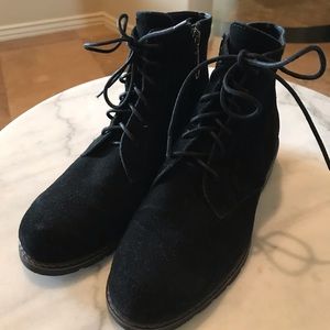 Nordstrom’s Blondo Bootie black suede 6 1/2 NEW
